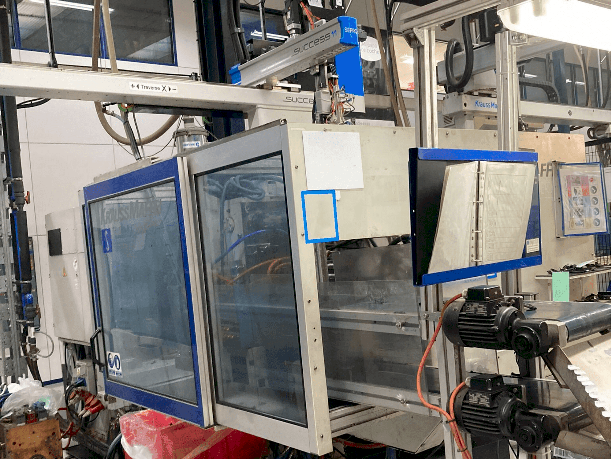 Vista Frontal da Krauss Maffei 150-700 C2 máquina