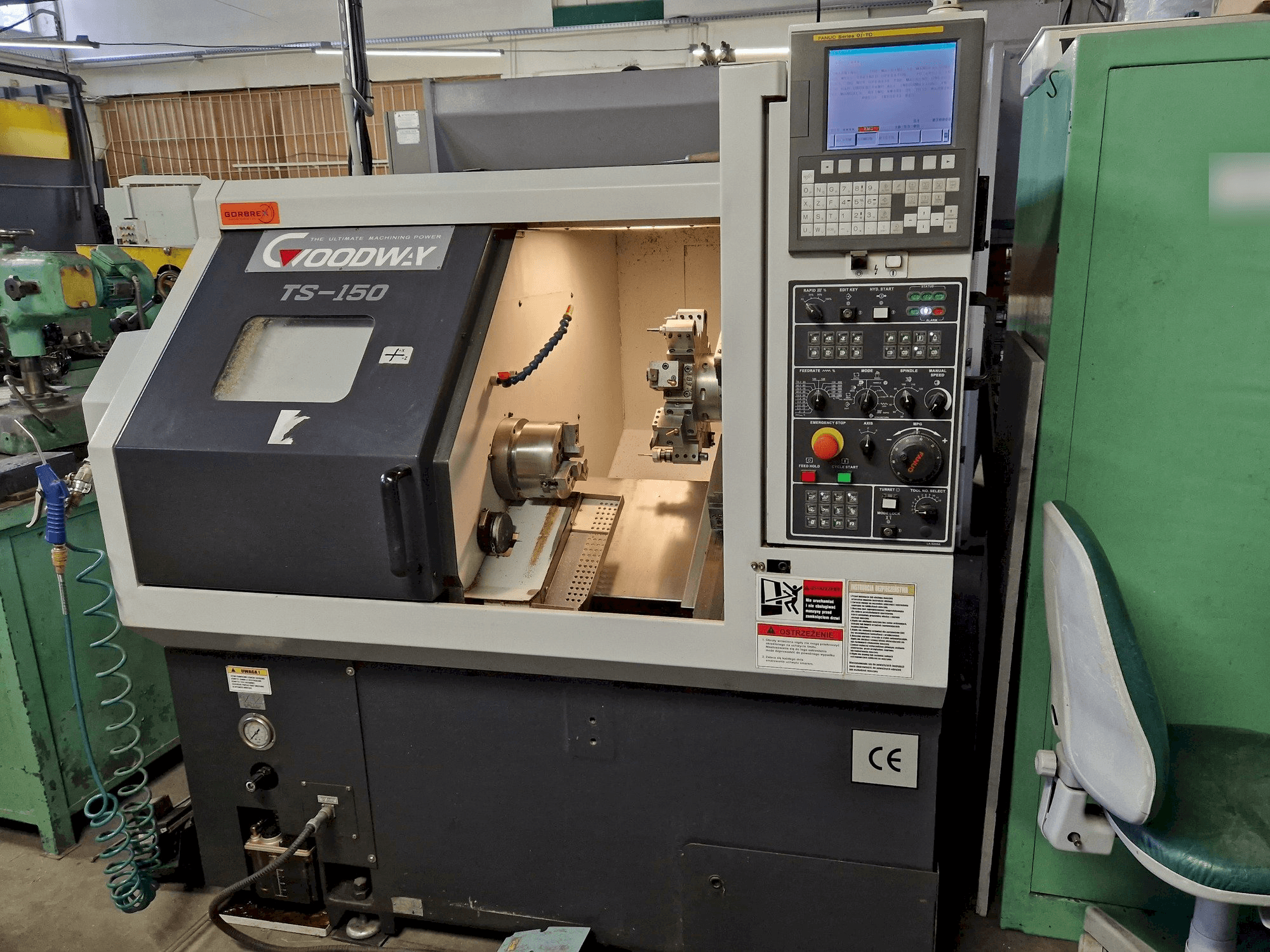 Vista Frontal da Goodway TS-150M máquina